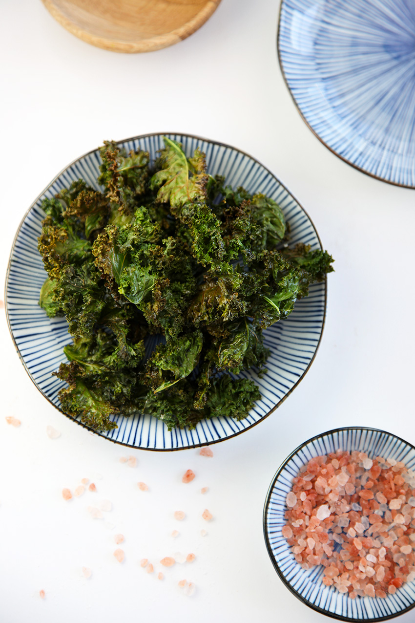 Kale Chips - super light, super crispy and deliciously healthy
