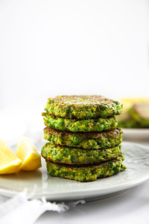 Pea and Broccoli Fritters - perfect for a light dinner or healthy lunch. Also great cold in lunch boxes.